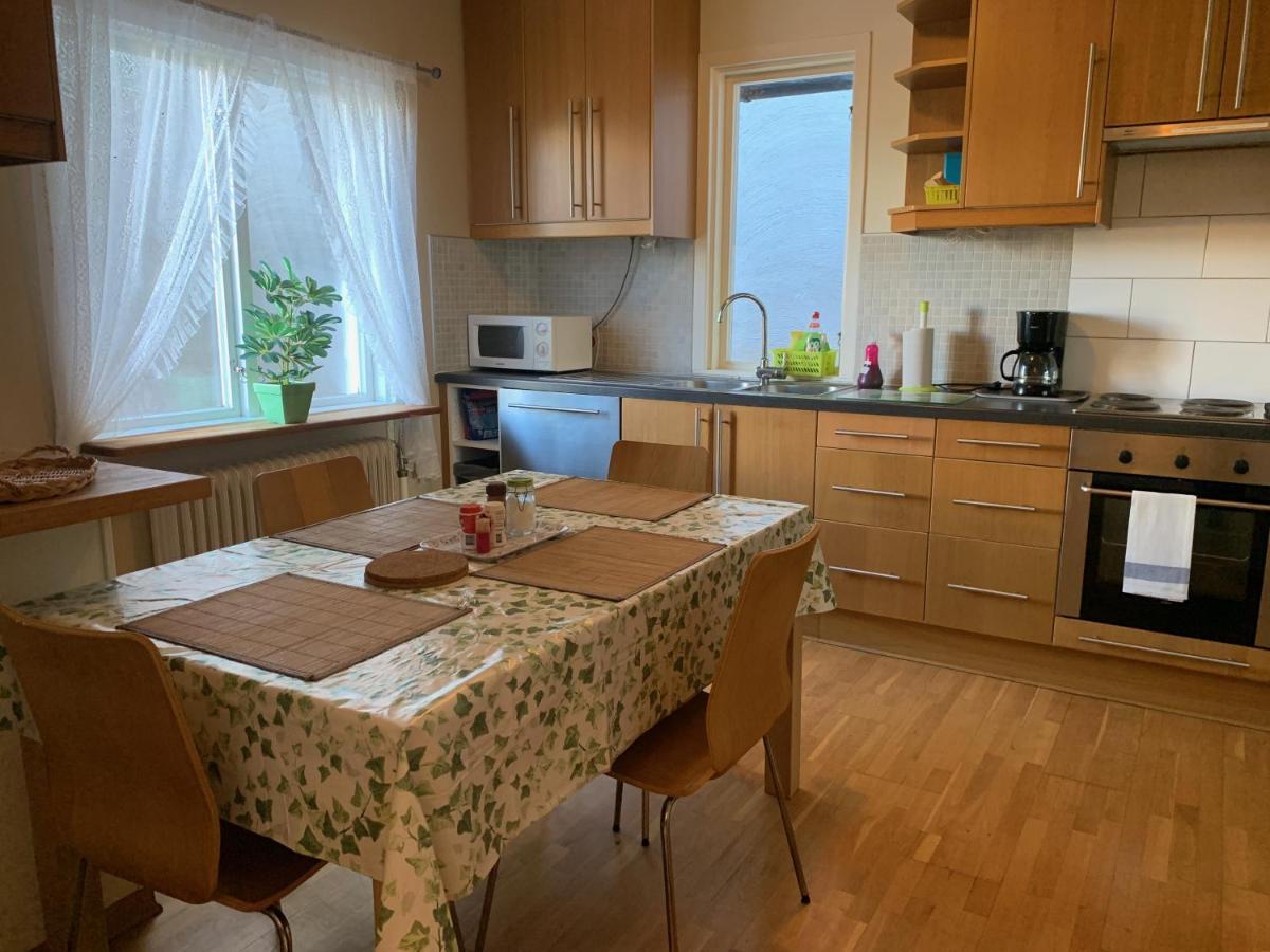 Apartment Lilla Huset Pa Slaetten